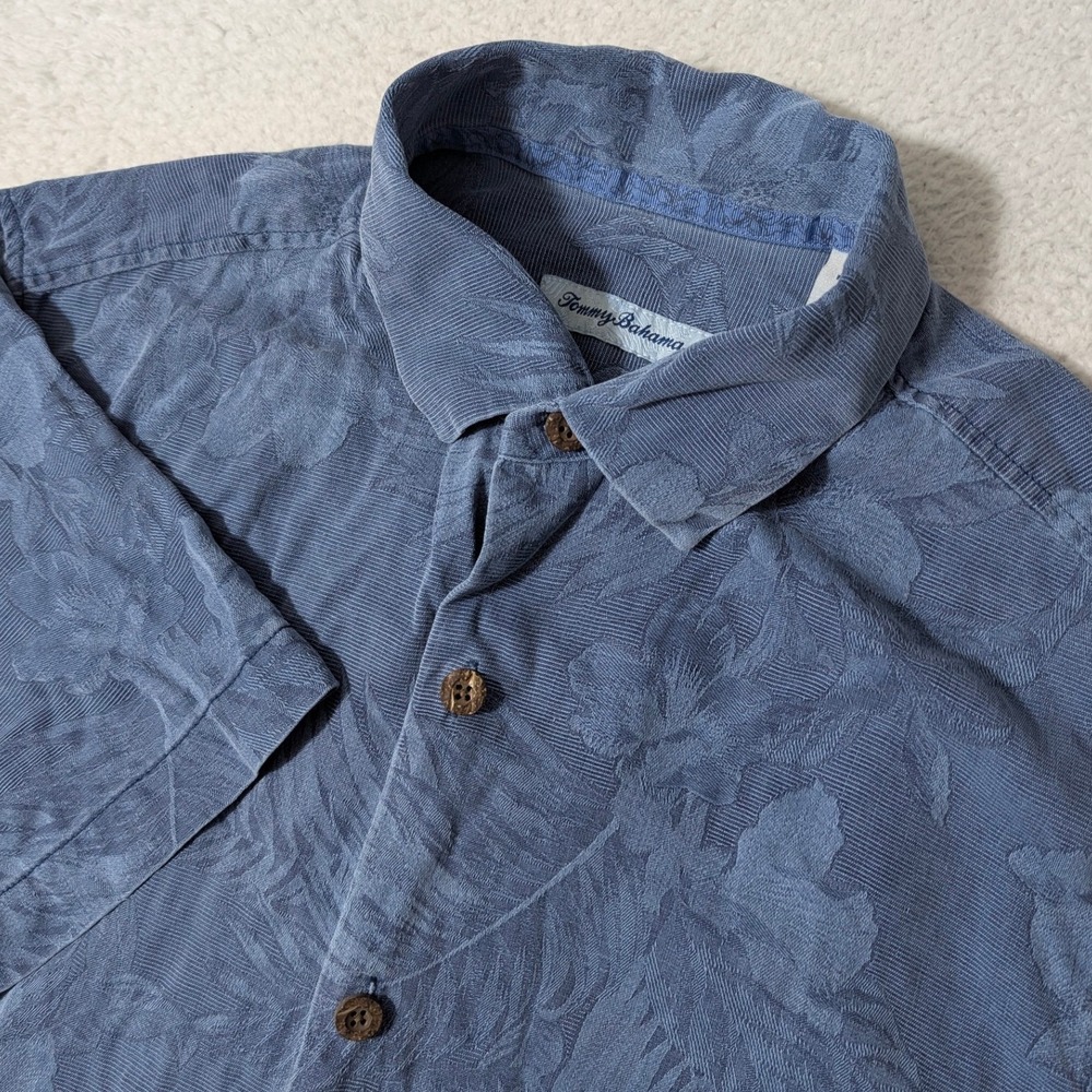Tommy Bahama Button Up Mens Med Blue Silk Floral‎ Jacquard 131-T318392